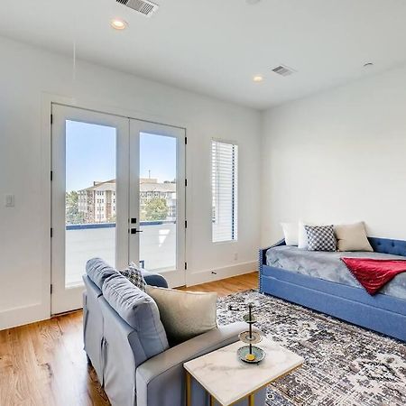 4 Story Home Mins To Downtown Houston With City Views Esterno foto