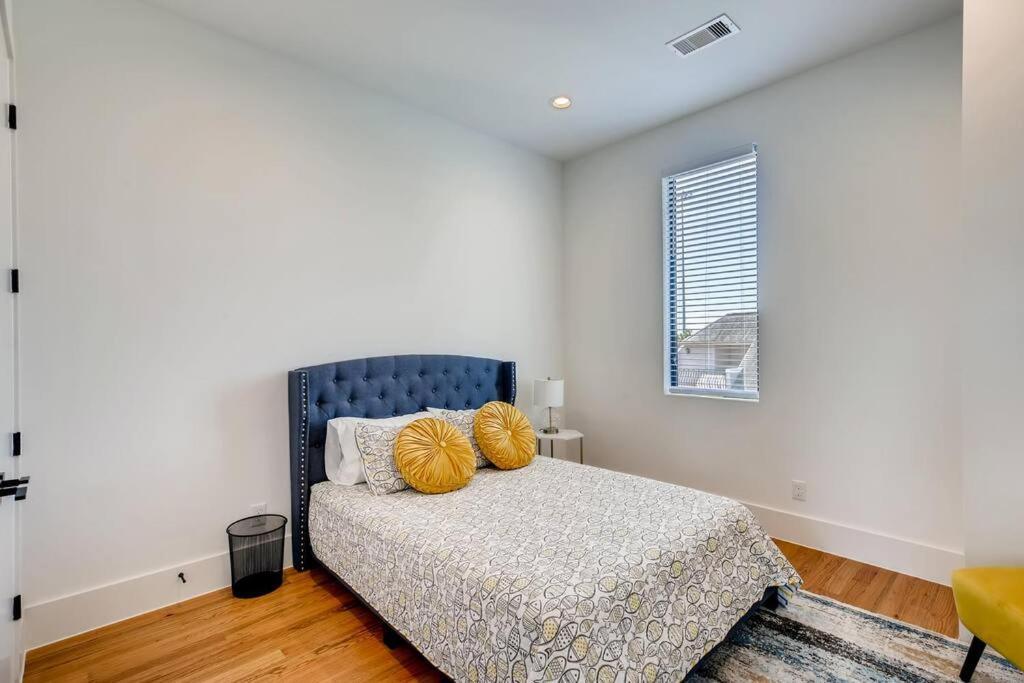 4 Story Home Mins To Downtown Houston With City Views Esterno foto